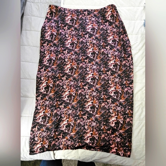 Halogen Abstract Print Women's Skirt Midi Size 1 - Picture 1 of 7